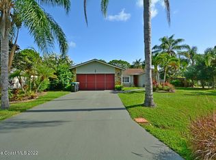 705 Hamm St NW, Palm Bay, FL 32907