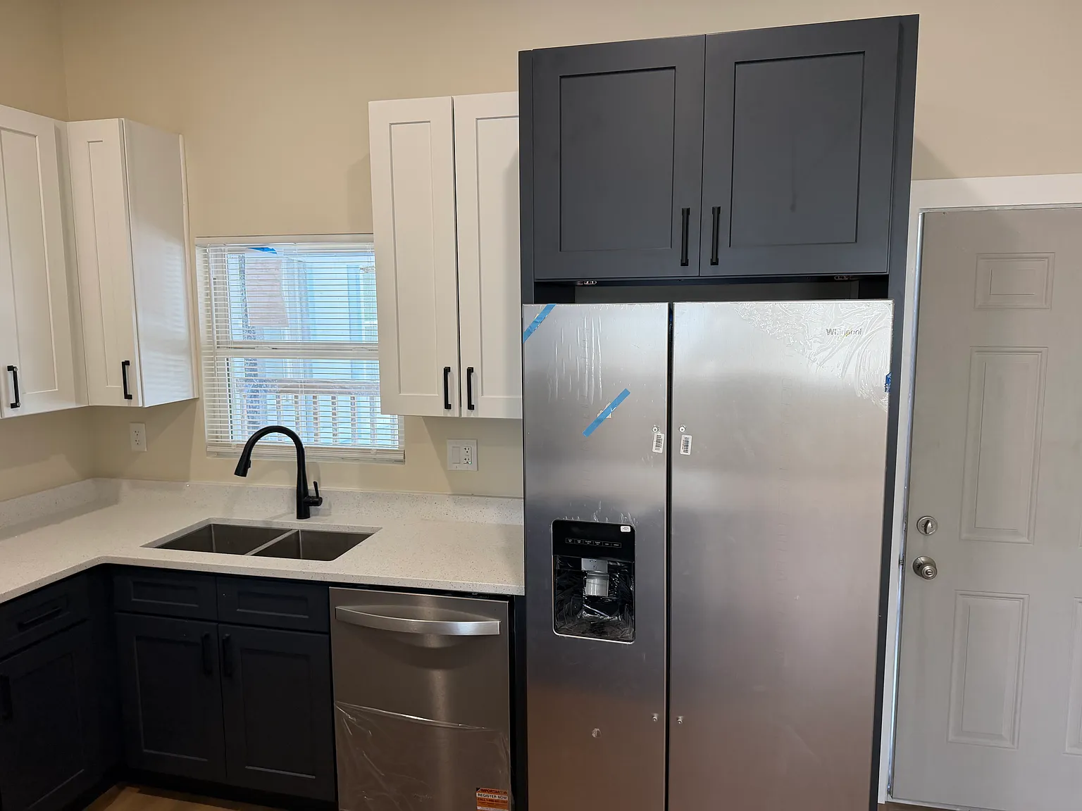 1 bed, 750 sqft, $1,425 — Photo 3