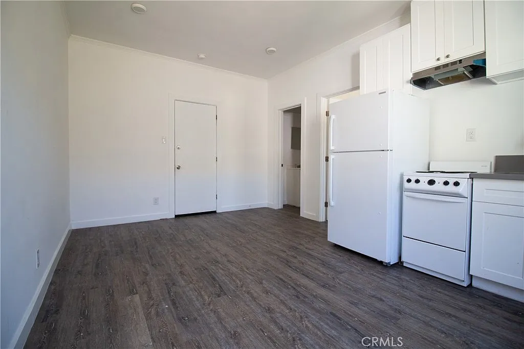 1 bed, 650 sqft, $1,750 — Photo 2
