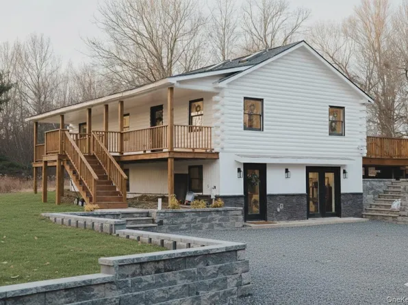 281 Falls Road, Hudson, NY 12534