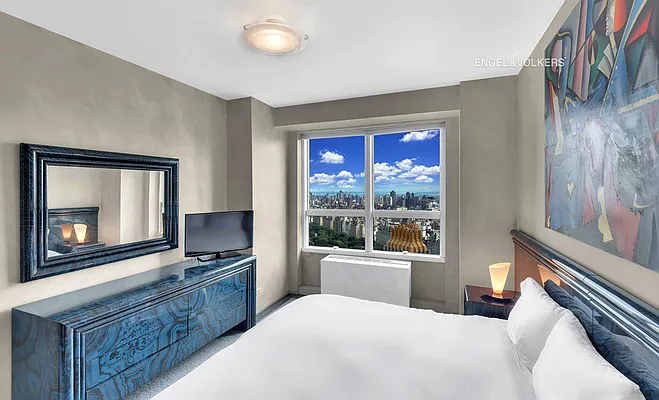 Rented by Engel & Völkers New York City | media 16