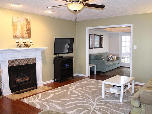 4th image of 6979 Yellow Oak Ln