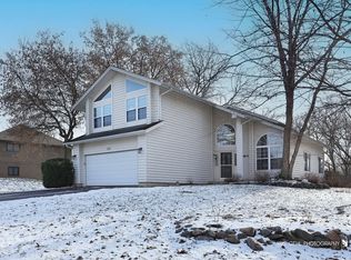 1185 Mallard Ct, Fox Lake, IL 60020