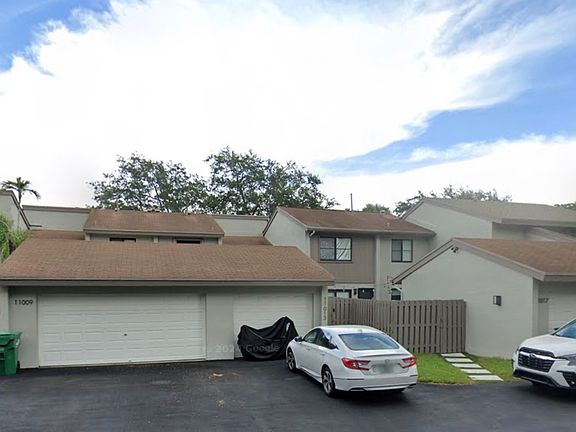 3rd image of 11013 SW 113th Pl