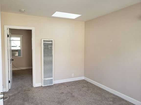 Living room (from entry)