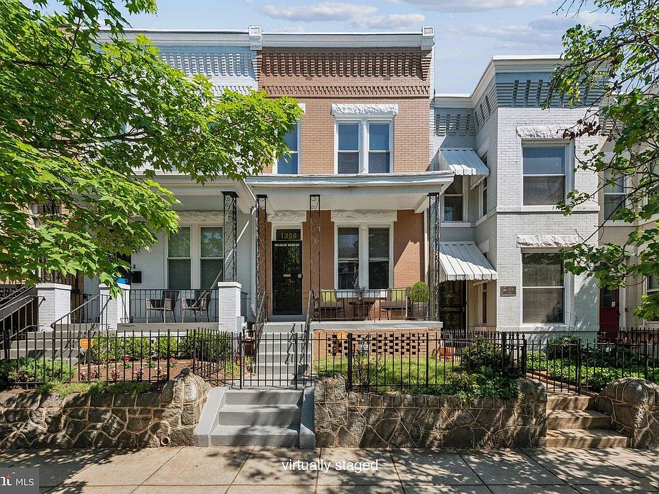 1st image of 1306 E St NE