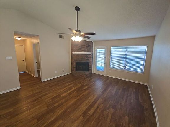 5th image of 5125 Colonial Dr