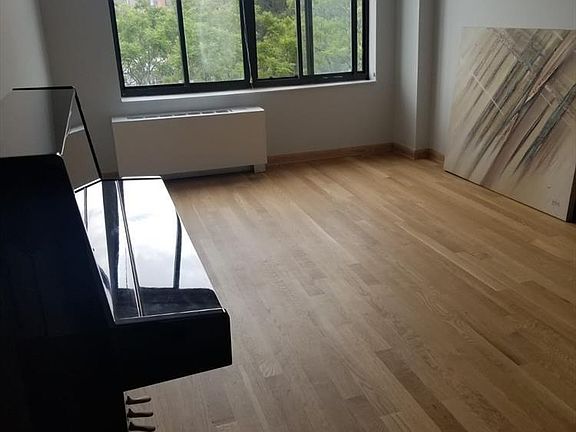 4th image of 3111 Ocean Pkwy APT 4D