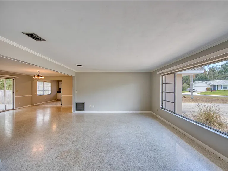 1901 Dolphin Dr — Photo 21