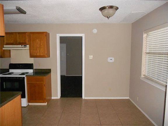 5th image of 104 Flying Jib Ct APT A