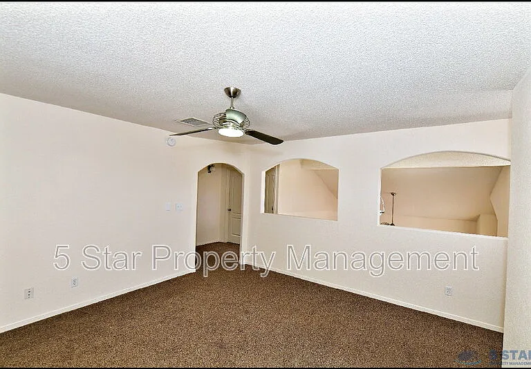 6372 Franklin Ridge Dr — Photo 30