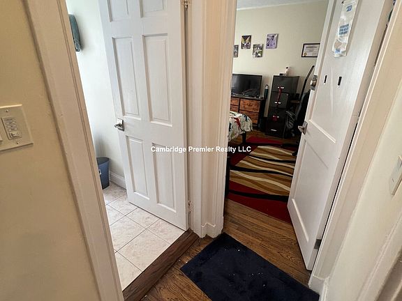 5th image of 117 Burget Ave #3