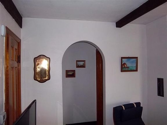3rd image of 46 Apple Dr