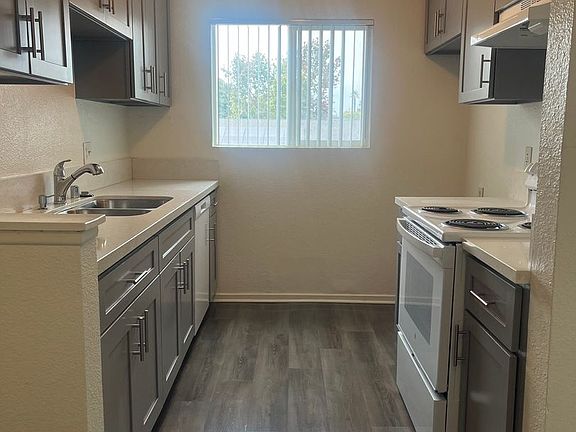 5th image of 1198-1200 S San Antonio Ave #17