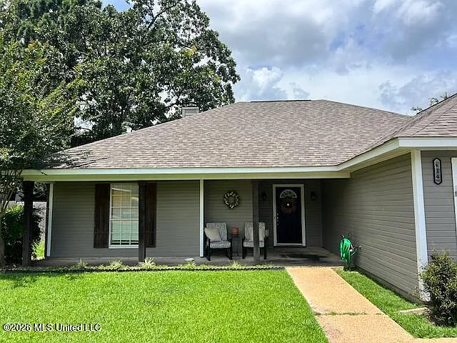 614 Acorn Ln — Photo 1
