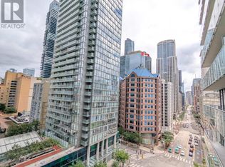 832 Bay St #906, Toronto, ON M5S 1Z6