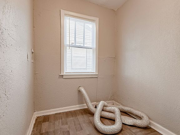 4th image of 5820 Olive St