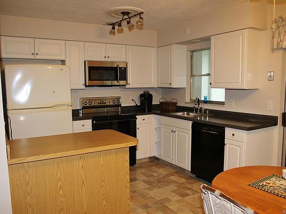 5th image of 401 S Barbour St