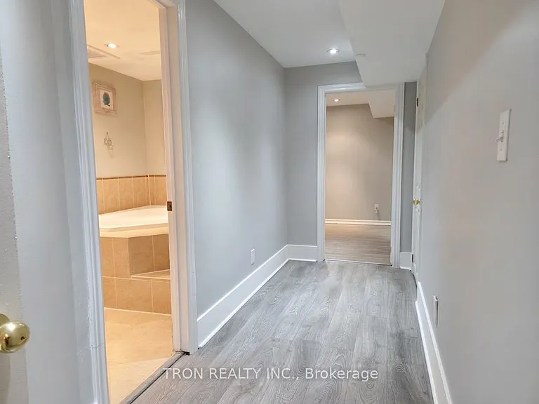 32 Arundel Dr — Photo 28