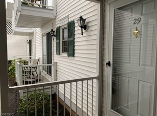 29 Smithfield Ct, Basking Ridge, NJ 07920