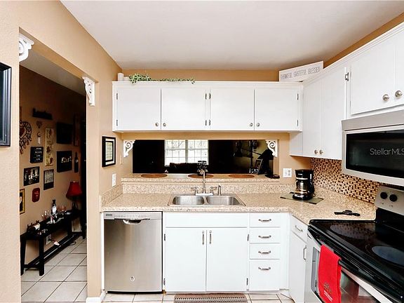 5th image of 5265 E Bay Dr APT 413