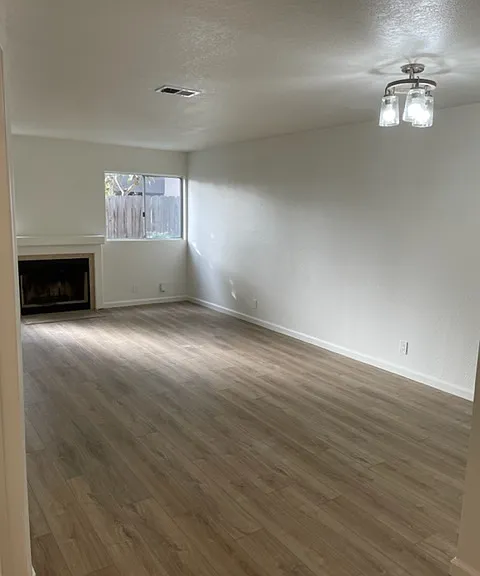 1020 Opal St #3 — Photo 2