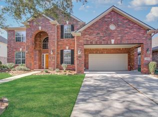 105 Hawke Bay Ln, Friendswood, TX 77546