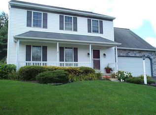 22 Fox Run Ter, Lititz, PA 17543