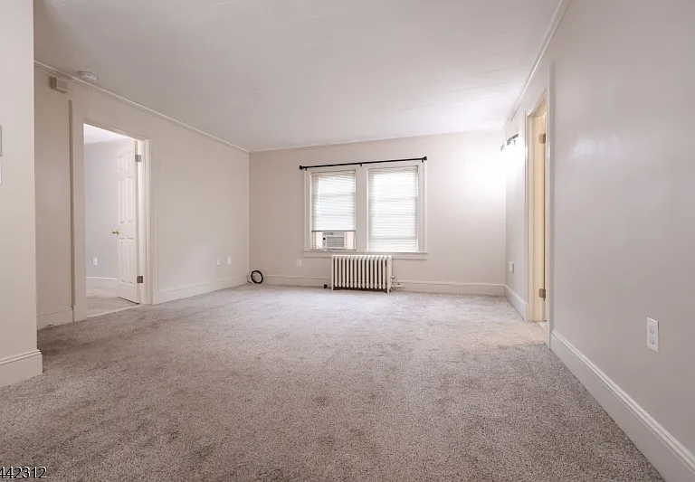 17 Hazelwood Ave — Photo 7