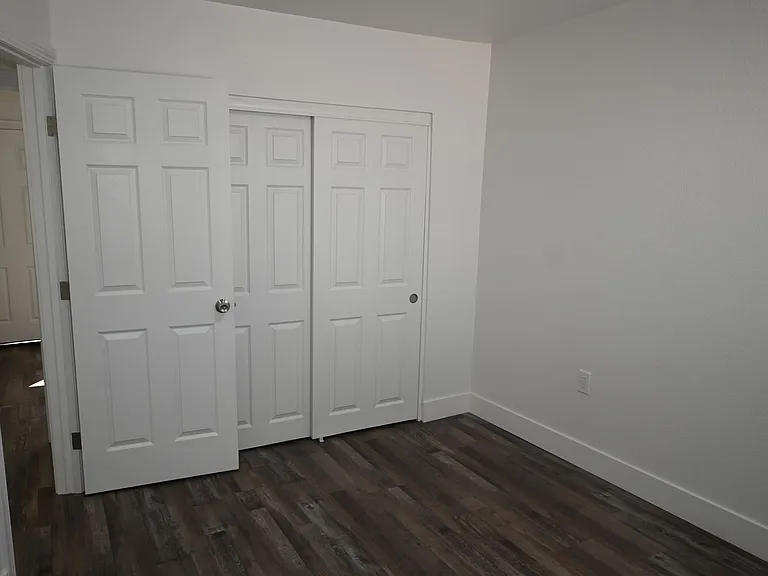 1007 C St #1 — Photo 17