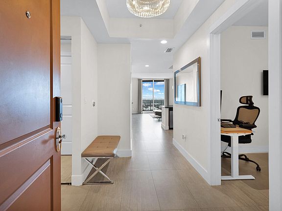 3rd image of 315 NE 3rd Avenue #2008
