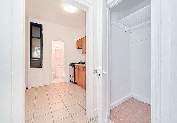 5th image of 421 E 80th St #2B