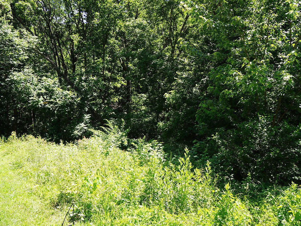 1st image of Piney Breeze Ln