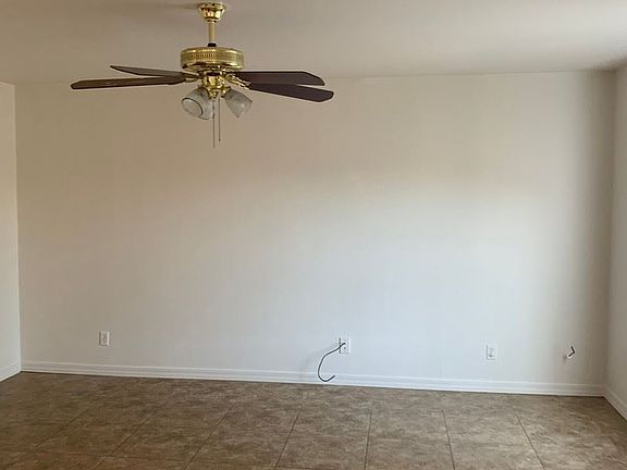 4th image of 2980 Palisades Dr Unit 101