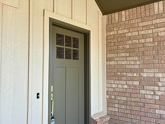 4th image of 205 Kathy Pl