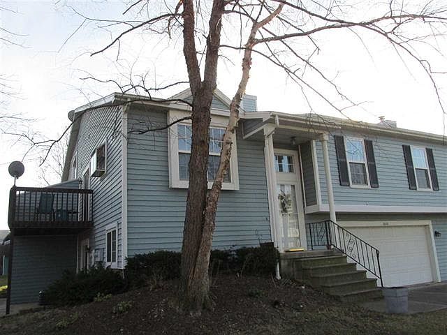 1st image of 3806 N Lakeside Dr