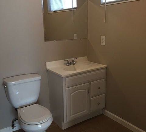 5th image of 16 Tillman Cir