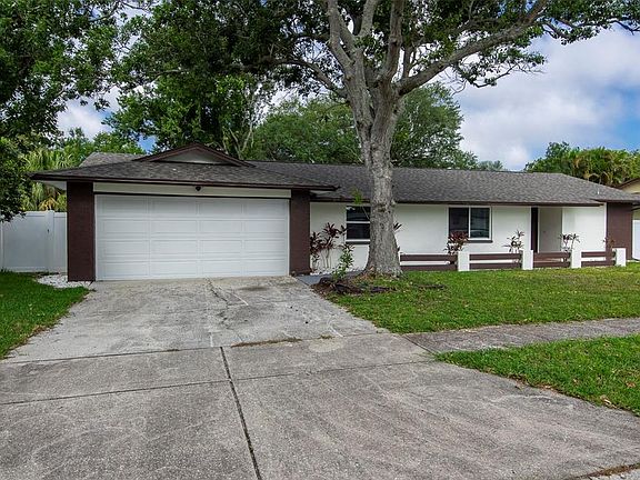 3rd image of 1689 MONTEREY DRIVE