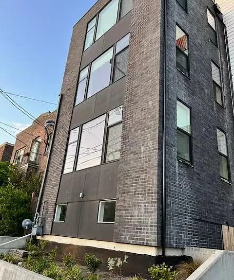 714 10th Ave E #2 — Photo 2