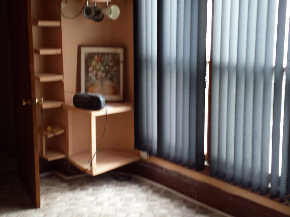 2nd image of 232 Sumner Pl