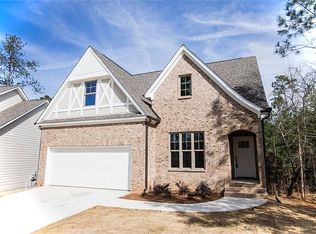 384 Frontier Cir, Auburn, AL 36832
