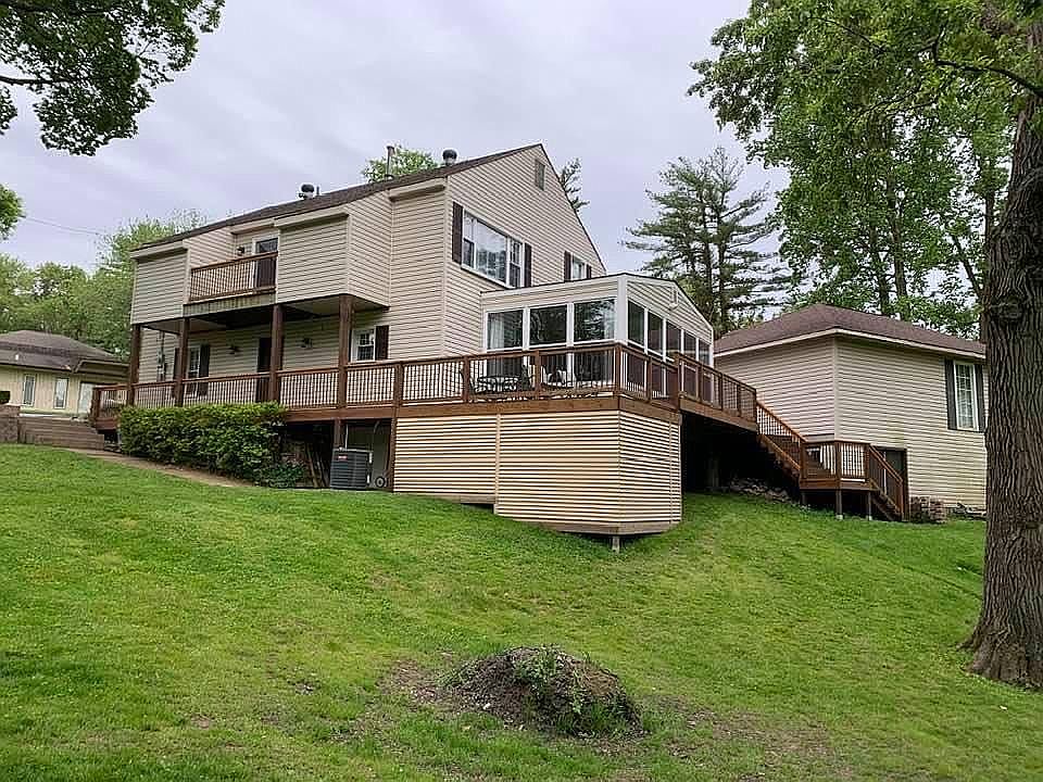 2nd image of 11 Elmcrest Acres St