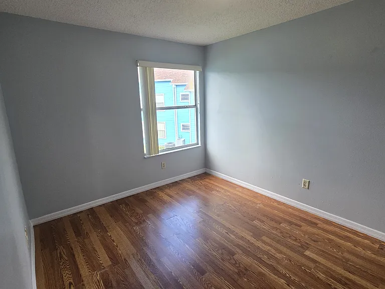 2747 N Poinciana Blvd #1 — Photo 9