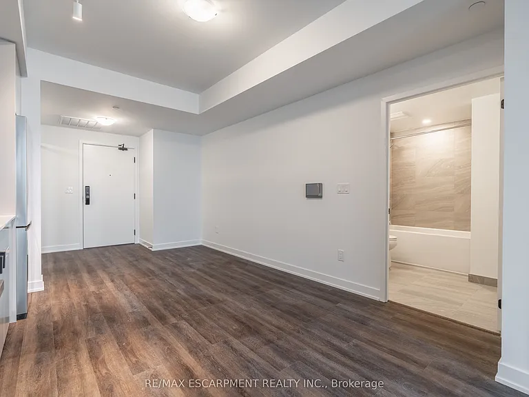 2075 Lakeshore Rd #1205 — Photo 7