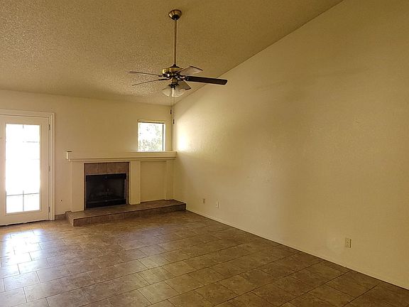 2nd image of 1762 Laurel Oak Dr