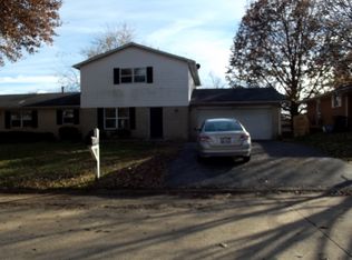 2412 Antiquity Ln, Belleville, IL 62221