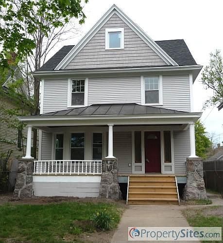 1st image of 1421 Logan St SE