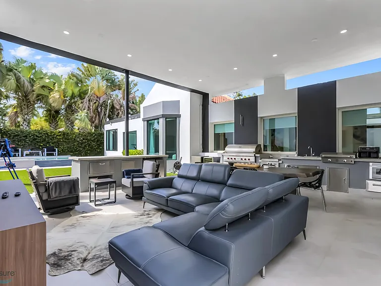 147 Dorado Bch E — Photo 37