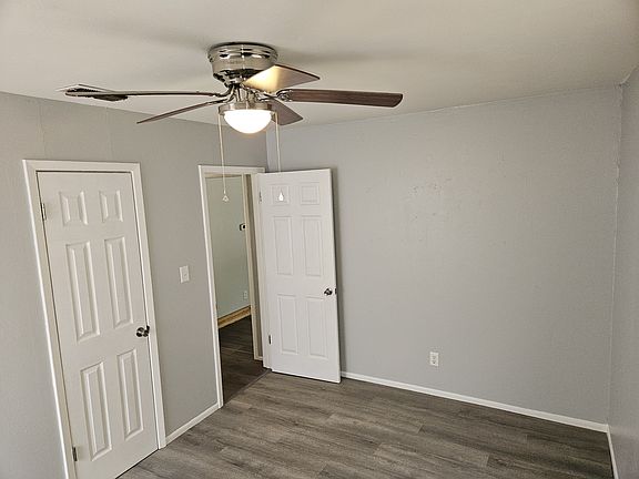 2nd image of 1321 Edgehill Trl