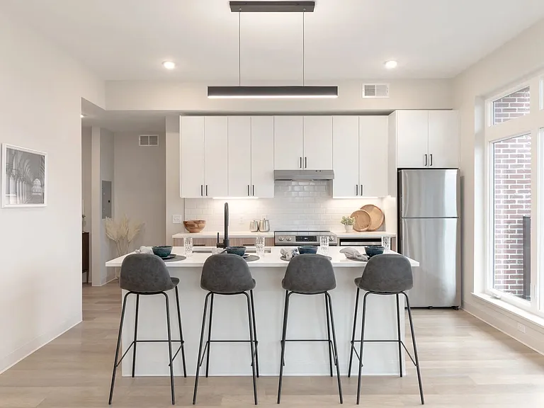 Orris: Apartments and Townhomes — Photo 25